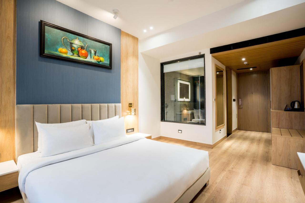 Hotel Dayal Gateway Lakhnaú Exteriér fotografie