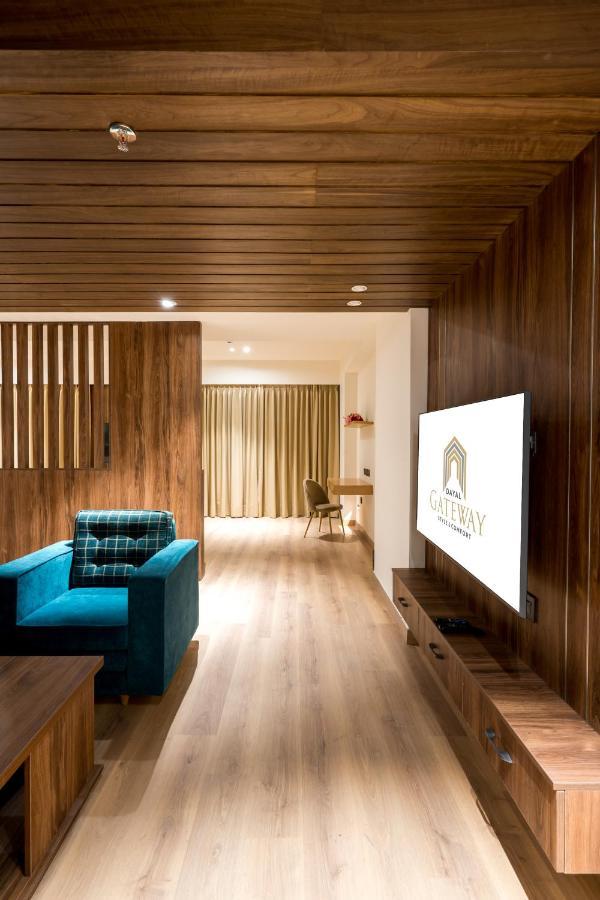 Hotel Dayal Gateway Lakhnaú Exteriér fotografie