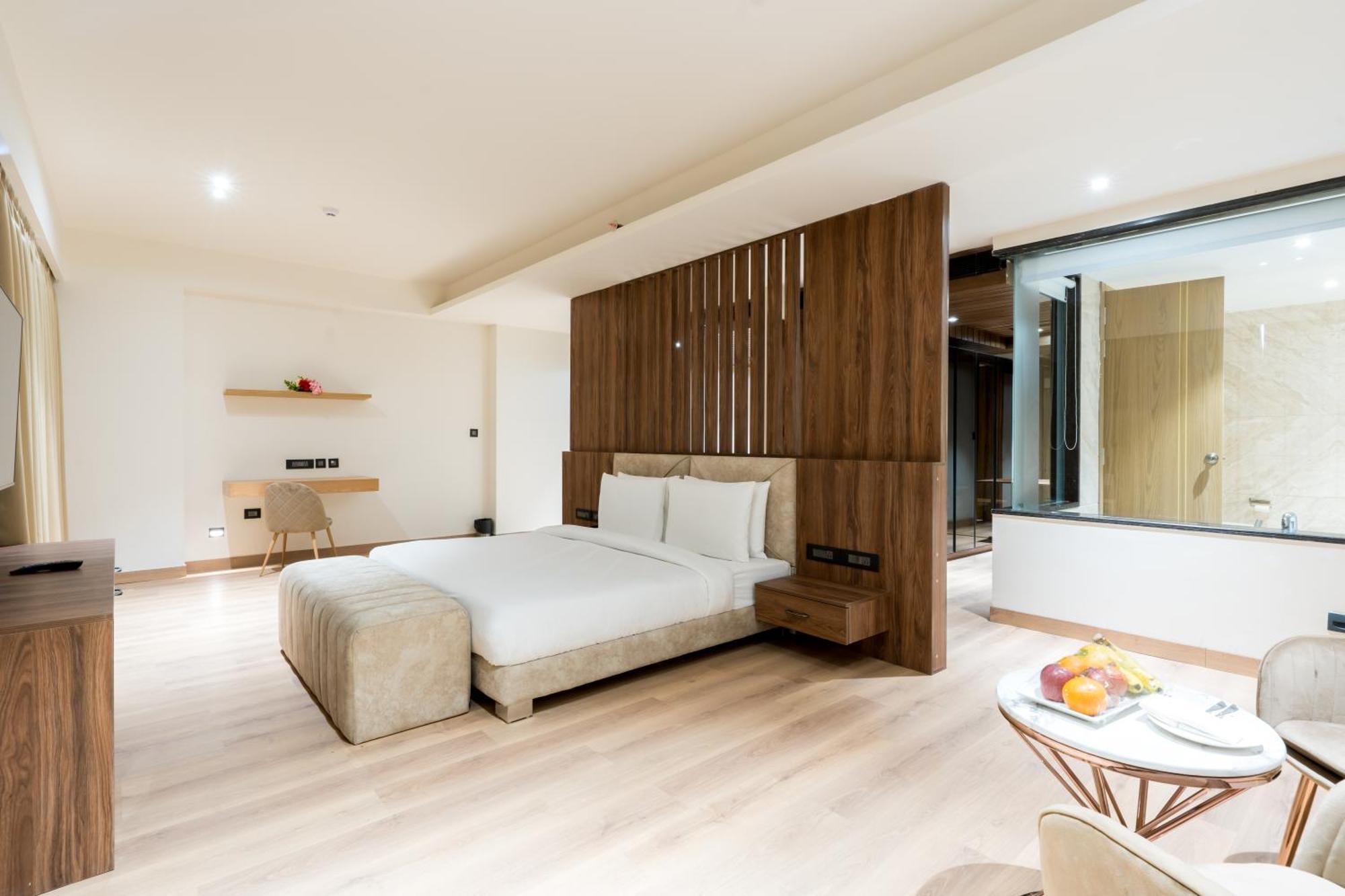 Hotel Dayal Gateway Lakhnaú Exteriér fotografie